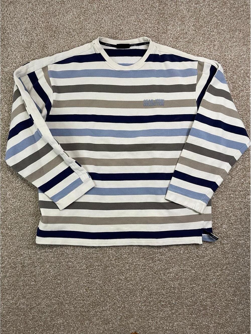 Striped sweatshirt from the Rare Sean John collection size xL Vintage Stained